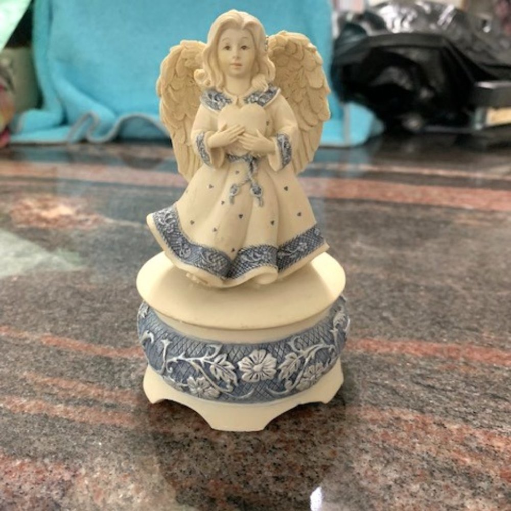 Sarah’s Angel "Love" Trinket Box